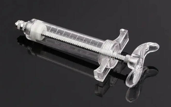 Hand Feeding Syringe for Birds