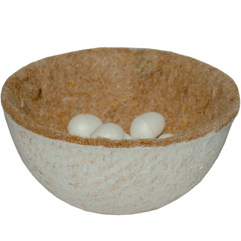 Jute Nest With Decoy Eggs